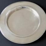 Round Silver Plated Tray - William Hutton & Sons. Round Silver Plated Tray - William Hutton & Sons.