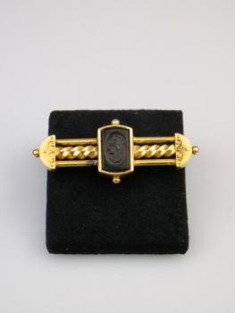 Cameo Brooch - gold, cornelian - 1890 Cameo Brooch - gold, cornelian - 1890