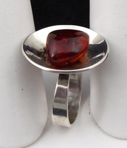 Silver ring with amber - Poland 1963 - 1980 Silver ring with amber - Poland 1963 - 1980
