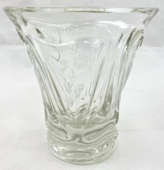 Vase - glass - 1930 Vase - glass - 1930