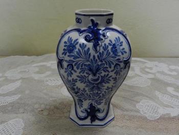 Vase - ceramics - 1850 Vase - ceramics - 1850