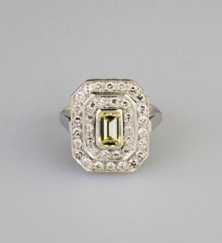 Ring - gold, diamond - 1995 Ring - gold, diamond - 1995