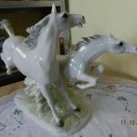 Porcelain Group of Figures - white porcelain - Hutschenreuther Germany - 1950 Porcelain Group of Figures - white porcelain - Hutschenreuther Germany - 1950