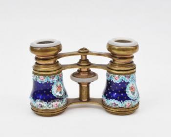 Opera glasses - brass, pearl - 1900 Opera glasses - brass, pearl - 1900