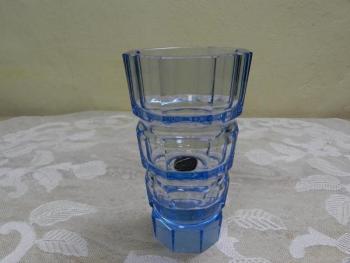 Vase - glass - 1975 Vase - glass - 1975