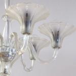 Chandelier with bowls in the shape of flowers Chandelier with bowls in the shape of flowers