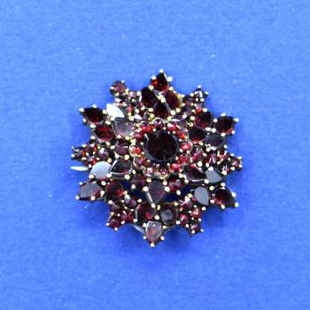 Brooch with Garnet - metal, Czech garnet - 1890 Brooch with Garnet - metal, Czech garnet - 1890