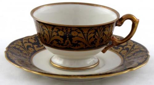 Mocca cup with golden scrolls - Langenthal, Switze Mocca cup with golden scrolls - Langenthal, Switze