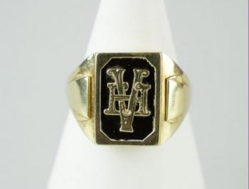 Ring - gold, cornelian - 1995 Ring - gold, cornelian - 1995