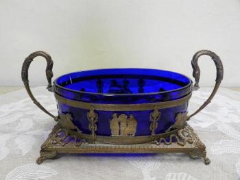 Dish - bronze, brass - 1850 Dish - bronze, brass - 1850