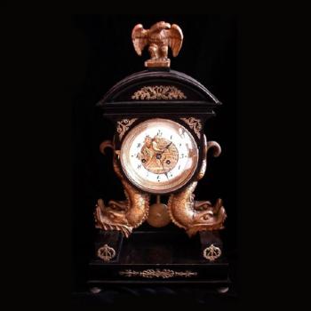 Empire clock with automatic Empire clock with automatic