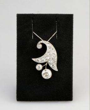 Pendant - gold, diamond - 1935 Pendant - gold, diamond - 1935