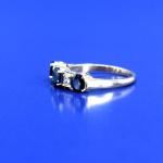 Gold ring with sapphires and diamonds, Au 700/1000/2.95 g Gold ring with sapphires and diamonds, Au 700/1000/2.95 g