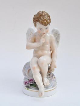 Porcelain Figurine - glazed porcelain - Passau - 1925 Porcelain Figurine - glazed porcelain - Passau - 1925