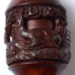 Pipe with carved deer and rope motif Pipe with carved deer and rope motif
