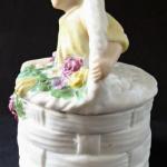 Box, basket, with roses and statuette Box, basket, with roses and statuette