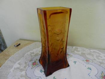 Vase - glass - 1930 Vase - glass - 1930