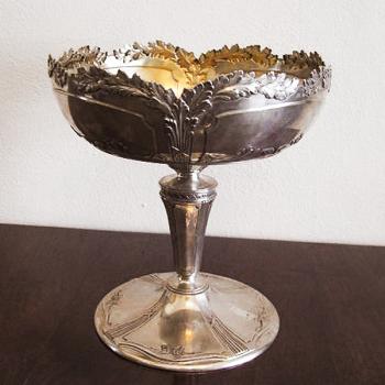 Pedestal Bowl - J. C. Klinkosch Wien - 1890 Pedestal Bowl - J. C. Klinkosch Wien - 1890