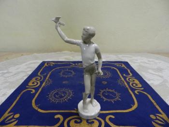 Porcelain Figurine - porcelain - 1960 Porcelain Figurine - porcelain - 1960