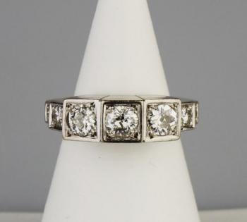 Ring - gold, diamond - 1995 Ring - gold, diamond - 1995