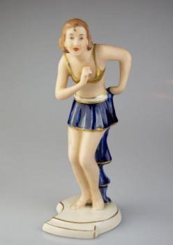 Porcelain Figurine - porcelain - 1930 Porcelain Figurine - porcelain - 1930