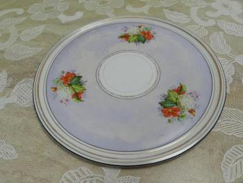 Pedestal Bowl - porcelain - 1850 Pedestal Bowl - porcelain - 1850