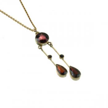 Pendant - gold, Almandine - 1920 Pendant - gold, Almandine - 1920