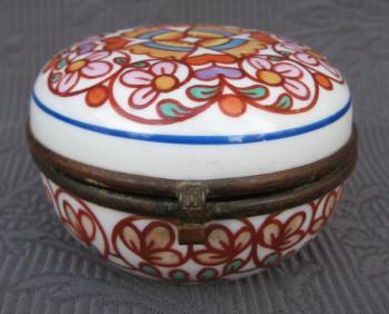 Box - 1920 Box - 1920