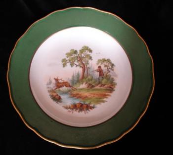 Plate with a hunting theme Plate with a hunting theme