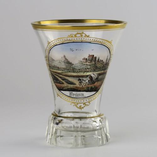 Glass - clear glass - 1920 Glass - clear glass - 1920