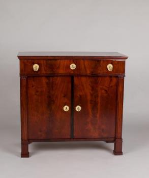 Commode - 1830 Commode - 1830