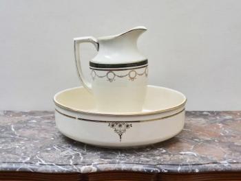 Ewer - 1950 Ewer - 1950