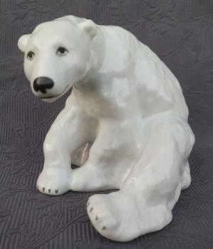 Porcelain Figurine - 1950 Porcelain Figurine - 1950