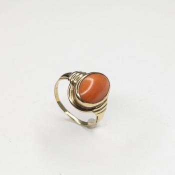 Ladies' Gold Ring - 1950 Ladies' Gold Ring - 1950