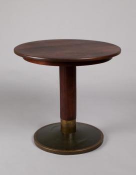 Round Table - 1910 Round Table - 1910