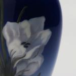 Porcelain Vase - white porcelain - 1910 Porcelain Vase - white porcelain - 1910