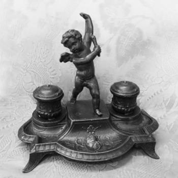 Inkwell - zinc - 1900 Inkwell - zinc - 1900