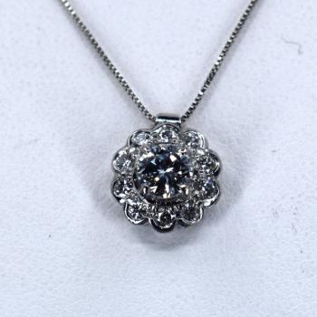 Platinum pendant with diamonds Platinum pendant with diamonds