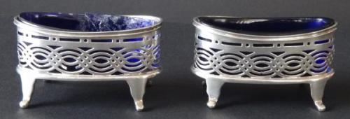 Oval Silver Salt & Pepper Containers - Williams  Oval Silver Salt & Pepper Containers - Williams
