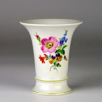 Porcelain Vase - white porcelain - 1970 Porcelain Vase - white porcelain - 1970