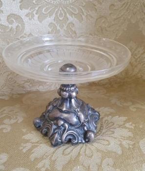 Glass Dish in Metal Mounting - lot silver - 1890 Glass Dish in Metal Mounting - lot silver - 1890