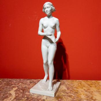 Porcelain Lady Figurine - Rosenthal,Ottmar Obermaier - 1931 Porcelain Lady Figurine - Rosenthal,Ottmar Obermaier - 1931