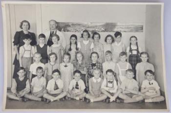 Group Portrait - Photography - paper - Jaroslav Rössler - fotoateliér - 1938 Group Portrait - Photography - paper - Jaroslav Rössler - fotoateliér - 1938