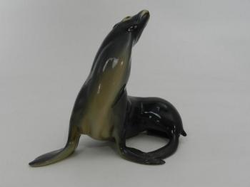 Porcelain Figurine - porcelain - 1930 Porcelain Figurine - porcelain - 1930