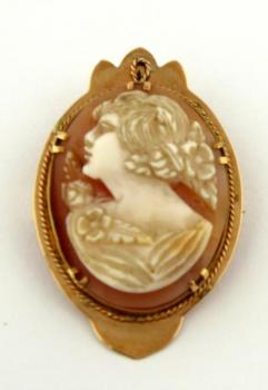 Cameo Brooch - gold - 1925 Cameo Brooch - gold - 1925