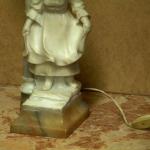 Figural table lamp