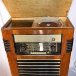 Gramophone - maple veneer, walnut veneer - Tesla - 1950