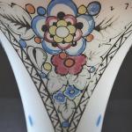 Vase of milk glass art-deco