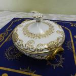 Box - white porcelain - 1837