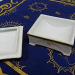 Box - white porcelain - 1920